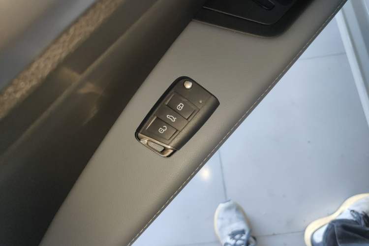 Used Volkswagen Lavida 2023 Revised Version 1.5L Automatic Starry Sky Edition – 5 Million Units