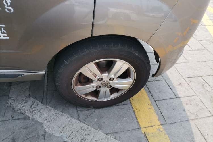 Used Jinbei New Hiace X30L 2018 1.5L Box Truck Business Edition DLCG14