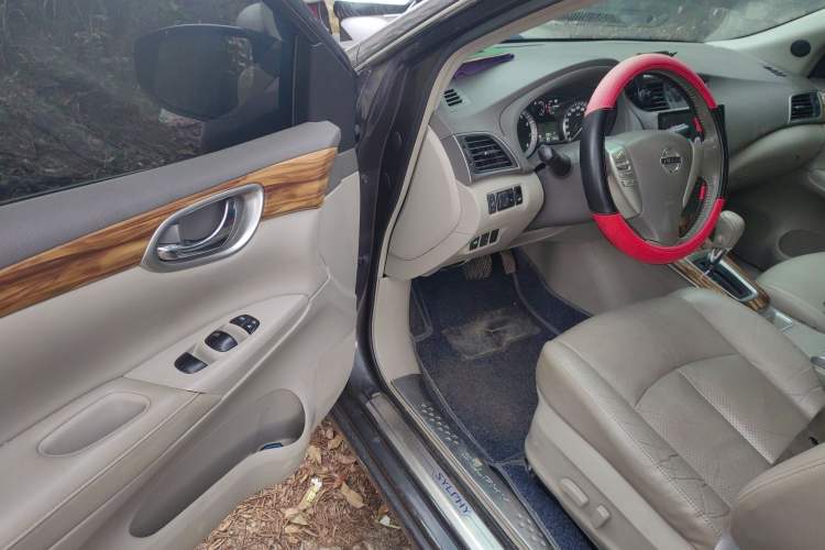 Used Nissan Sylphy 2012 1.8XL CVT Luxury Edition Driver Seat