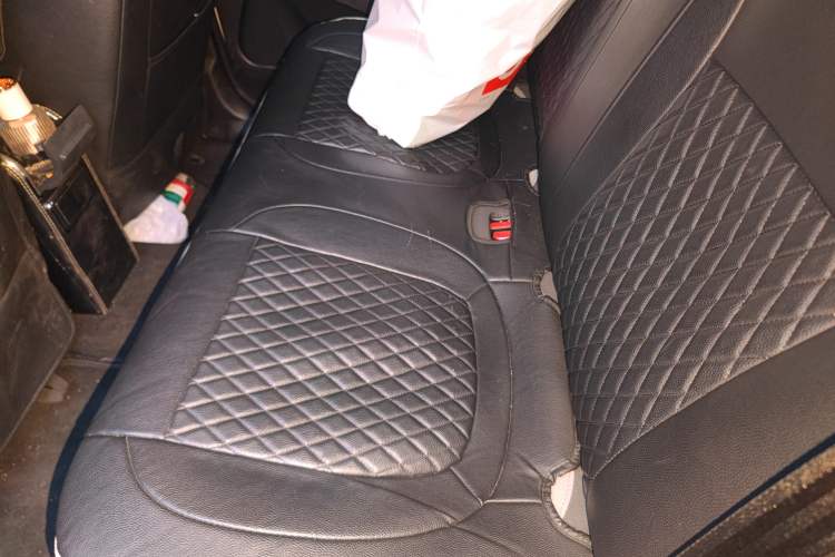 Used ORA Black Cat 2021 301km Cute Pet Edition Left Rear Seat