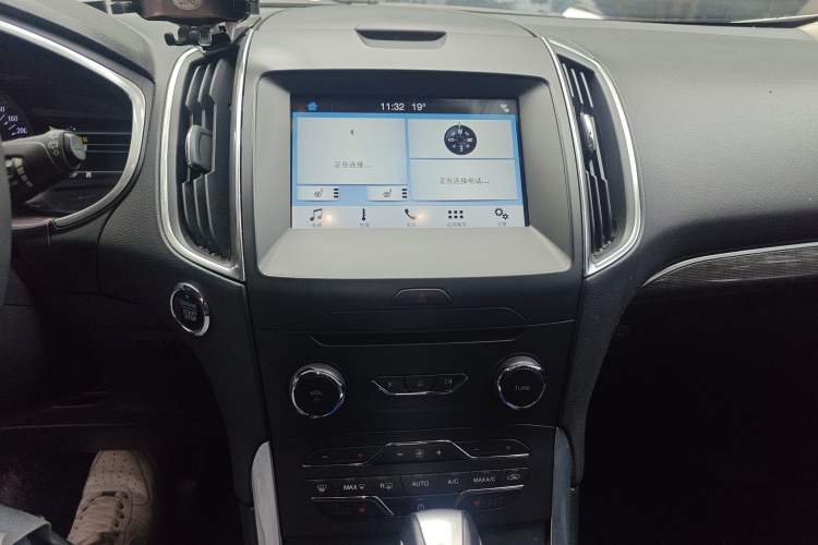 Used Ford Edge 2018 EcoBoost 245 Two-Wheel-Drive Titanium 7-Seater China V Standard Audio And AC Panel