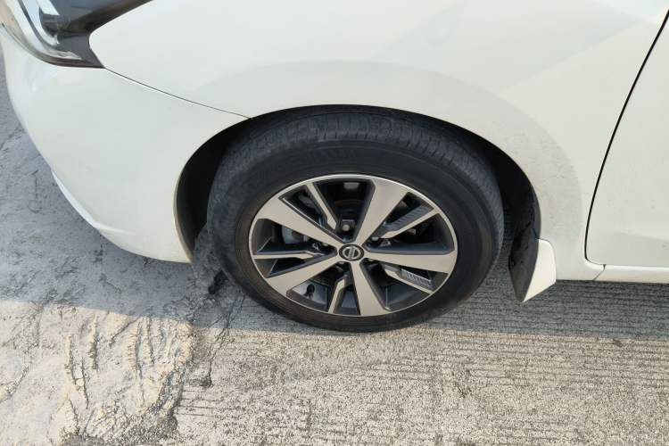 Used Nissan Lannia 2019 1.6L Manual Cool Edition China VI Left Front Wheel Hub