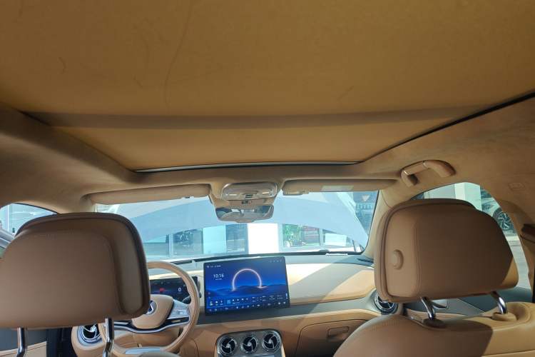 Used Denza N8 2023 Four-Wheel Drive Ultra-Hybrid Flagship Six-Seater Version