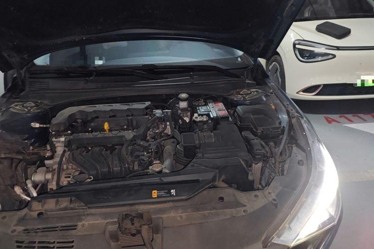 Used Hyundai Elantra 2021 1.5L CVT LUX Prestige Edition
