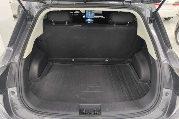 Used NETA V 2022 Chao 300 Lite Ternary Lithium