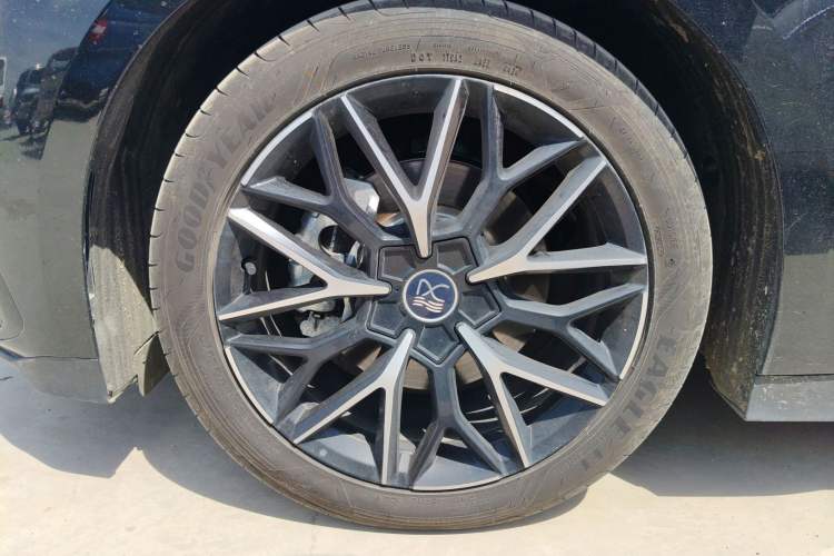 Used BYD Han 2025 DM-i 125KM Prestige Model
