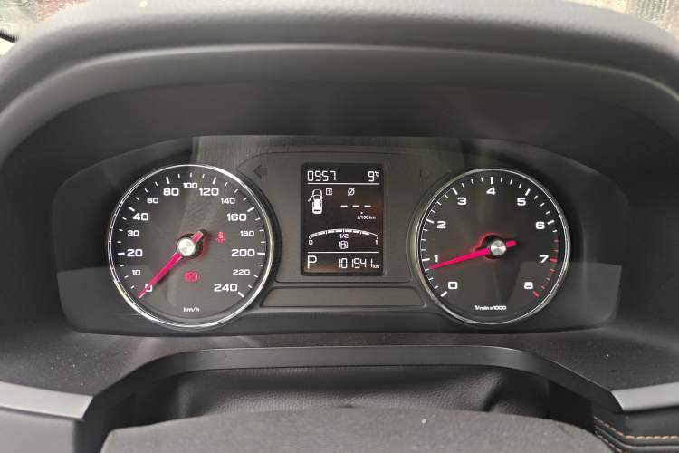 Used Roewe i6 2017 20T Automatic Internet Smart Edition