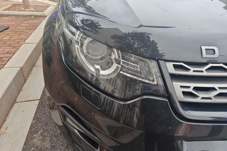 Used Land Rover Discovery Sport 2019 240 PS SE Version China V Standard Right Front Headlight