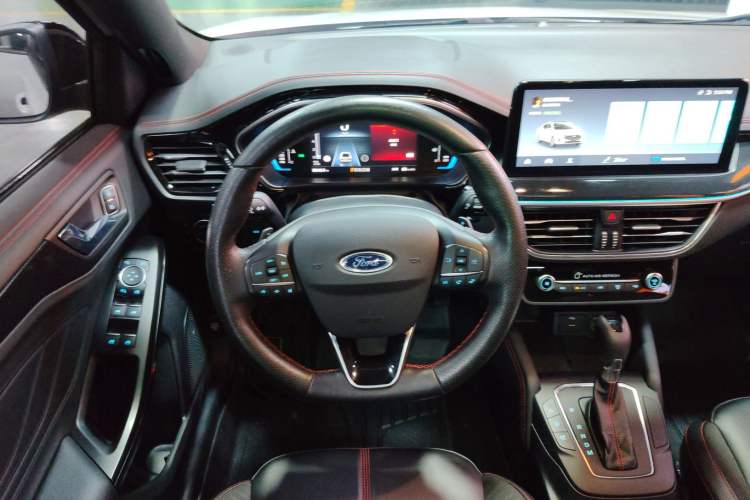 Used Ford Focus 2022 Sedan EcoBoost 180 Automatic ST Line