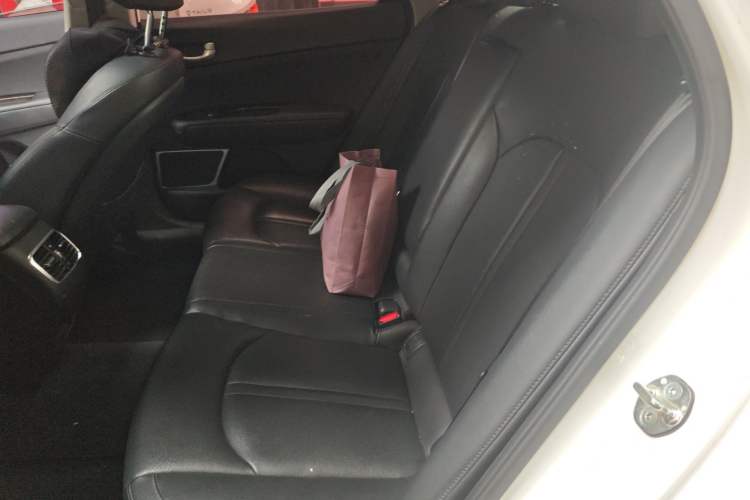 Used Kia K5 2016 1.6T Automatic LUX
