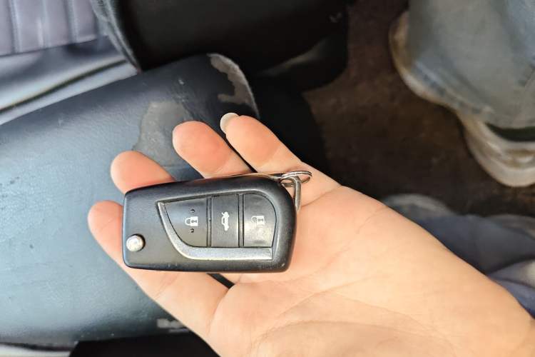 Used Toyota Levin 2015 1.6G CVT Orange Limited Edition Vehicle Key