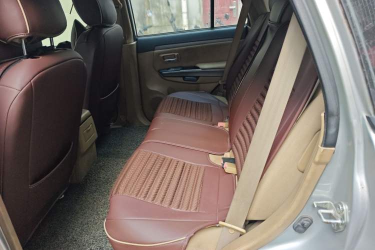 Used Haval H5 Classic 2011 European-style Version Green Quiet 2.0T Automatic 2WD Comfort Model