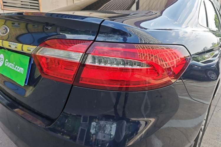 Used Ford Taurus 2017 EcoBoost 245 Luxury Model