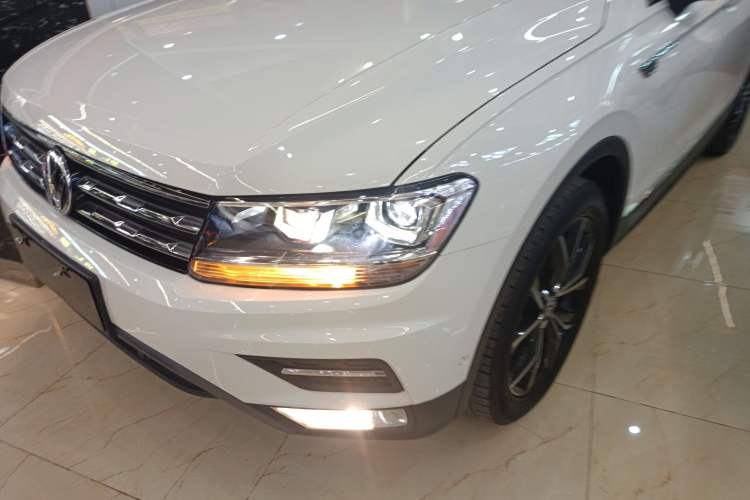 Used Volkswagen Tiguan L 2020 330TSI Automatic Two-Wheel Drive Smart Luxury Edition China VI Standard