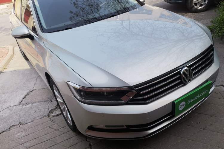 Used Volkswagen Magotan 2018 330TSI DSG Advanced Model Exterior 1