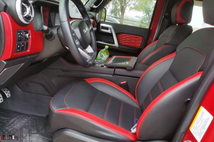 Used BAIC Off-Road BJ40 2023 2.0D Automatic Four-Wheel Drive Blade Hero Edition Adventurer Type (with Front and Rear Electronic Locks)