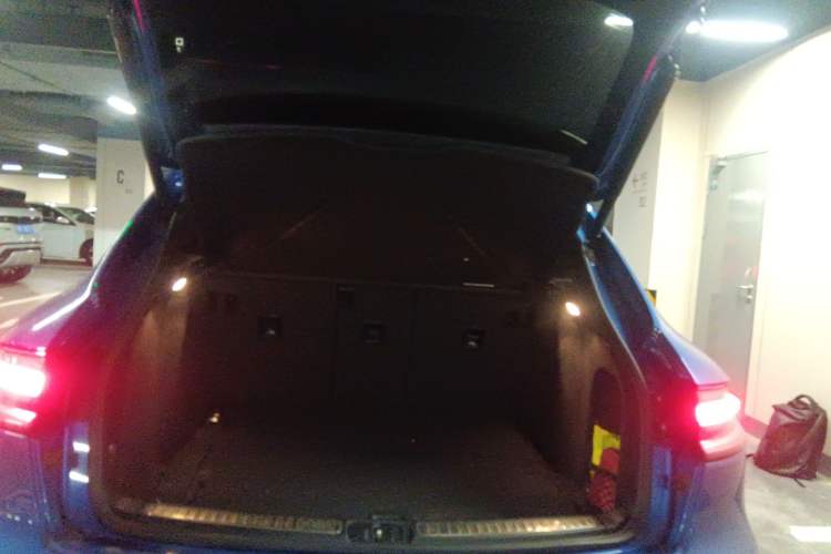 Used Porsche Macan 2021 Macan 2.0T