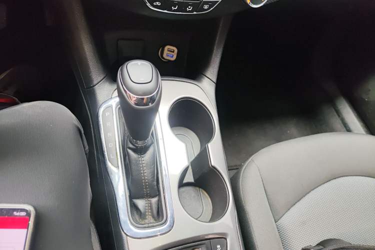 Used Chevrolet Cruze 2017 1.5L Automatic Pioneer Sunroof Edition
