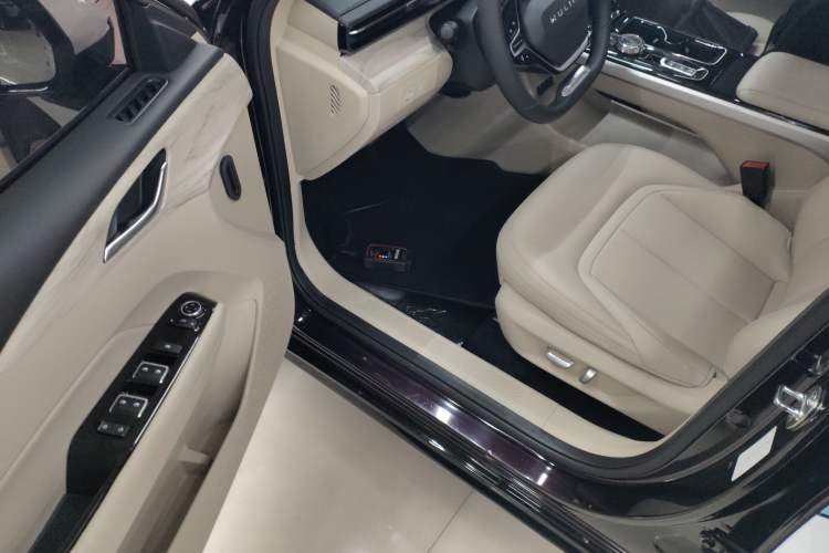 Used Wuling Xingguang 2023 150 Advanced Edition
