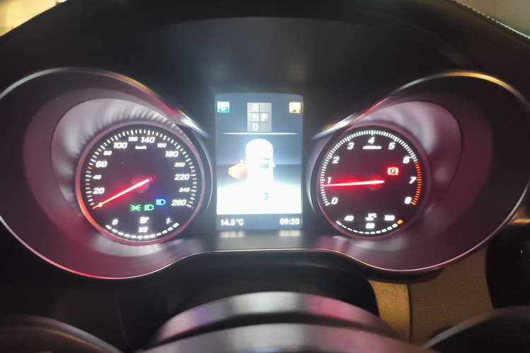 Used Mercedes-Benz C-Class 2017 Facelift C 200 Coupe