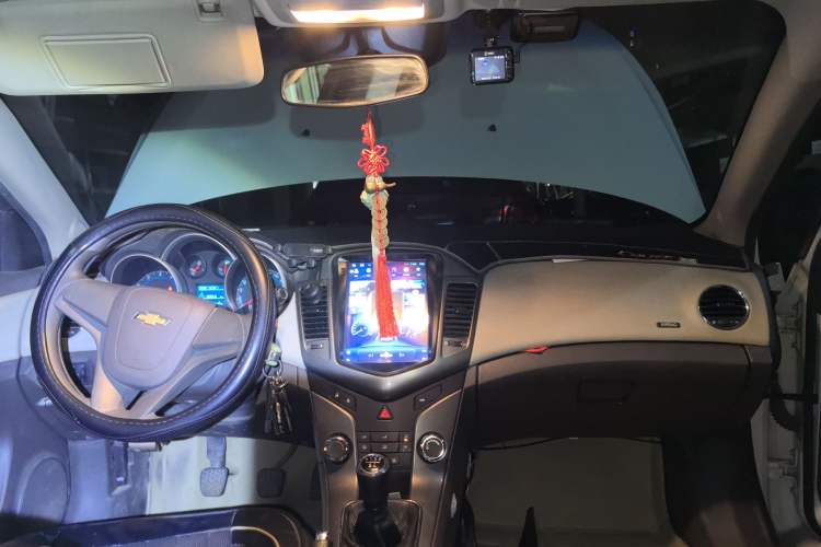 Used Chevrolet Cruze 2015 1.5L Classic SE MT