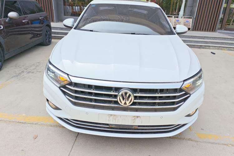 Used Volkswagen Sagitar 2019 280TSI DSG Luxury Model China V Emission Standard Front