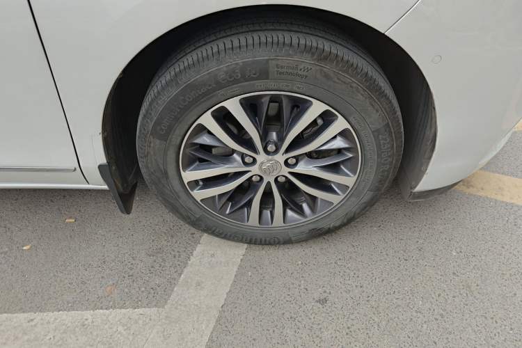 Used Buick GL8 2017 ES 28T Flagship Model China V Standard
