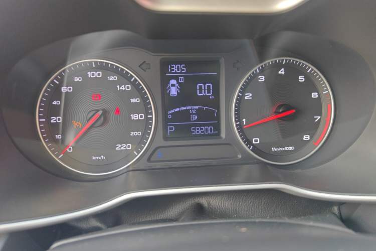 Used MG ZS 2017 1.5L Automatic Luxury Edition Odometer Close Up