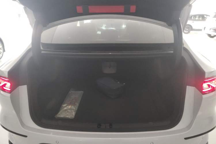 Used BYD Han 2024 DM-i Glory Edition 200KM Flagship Model Trunk