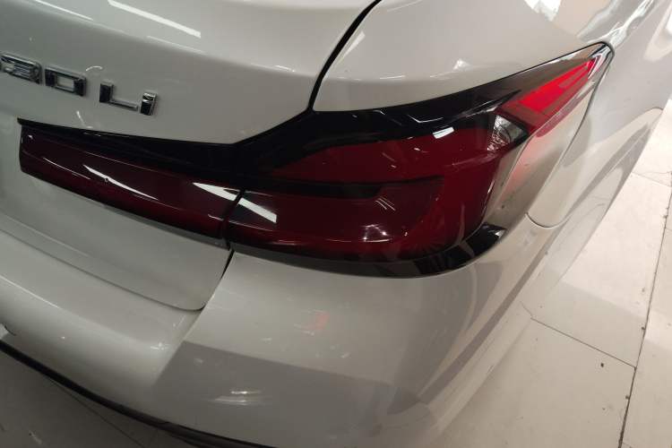 Used BMW 5 Series 2022 Second Facelift 530Li Leading Edition M Sport Package
