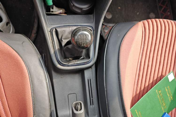 Used Volkswagen Santana 2015 1.6L Manual Fashion Edition