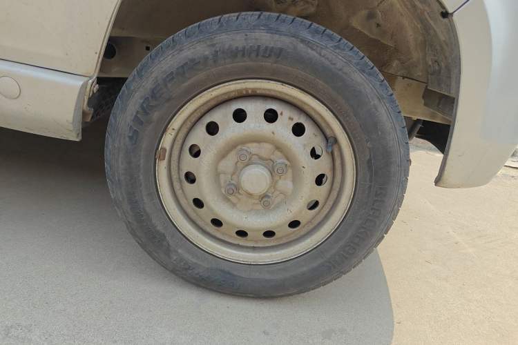 Used Wuling Zhiguang 2015 1.2L Practical LS-I Model