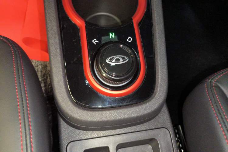 Used Chery QQ Little Ant 2022 Sweet Pink Edition Half-Sugar Version Lithium Iron Phosphate 30 kW 301 km
