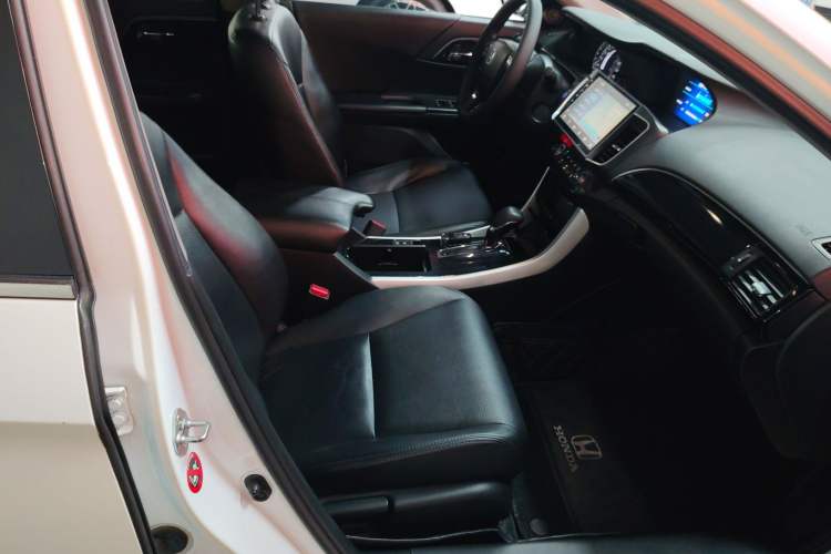 Used Honda Accord 2016 2.0L Comfort Edition
