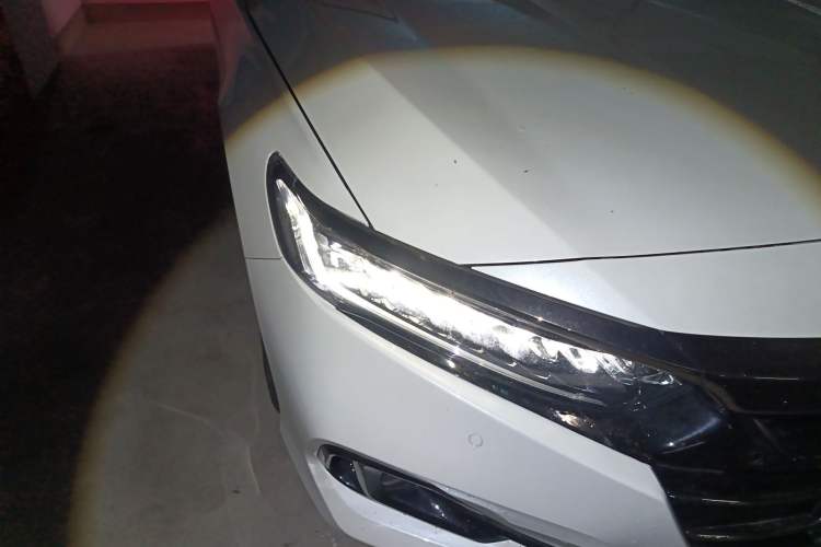 Used Honda Accord 2022 260TURBO Phantom Night · Prestige Edition Right Front Headlight