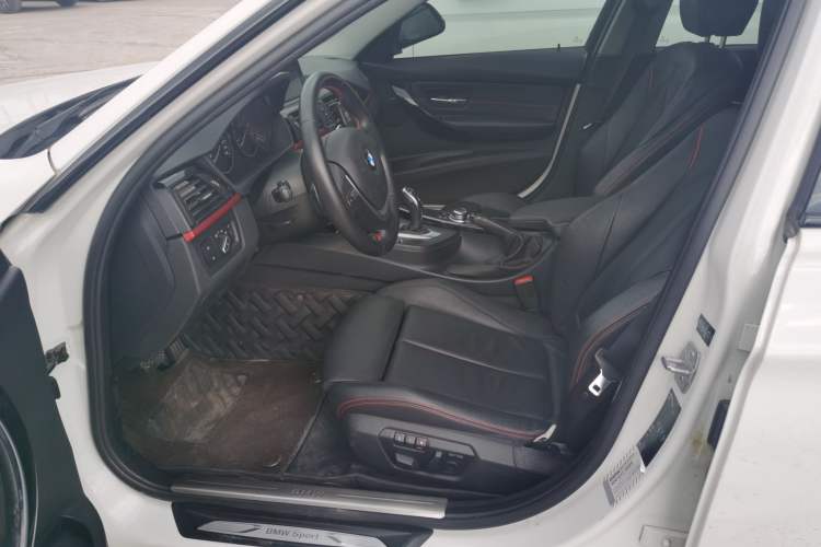 Used BMW 3 Series 2013 320i Sport Edition
