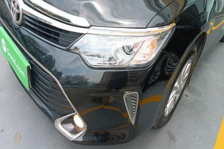 Used Toyota Camry 2016 2.0G 10th Anniversary Leading Edition
