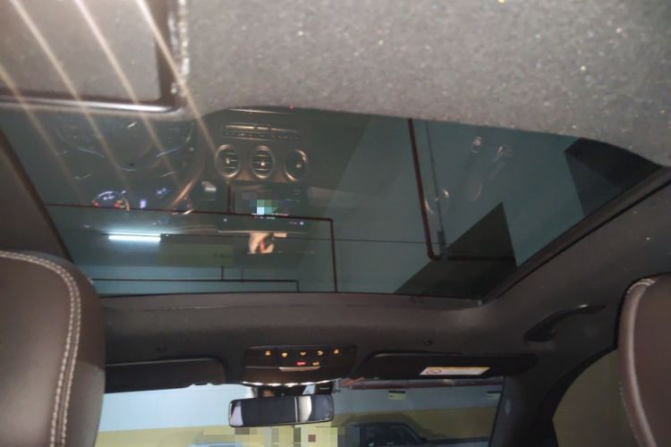 Used Mercedes-Benz GLC 2020 Facelift GLC 260 L 4MATIC Luxury Edition Headliner