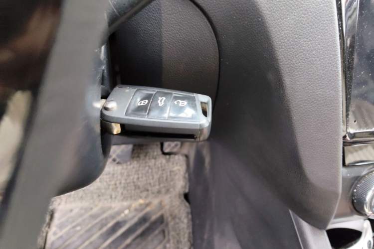 Used Skoda Octavia 2019 1.5L Automatic SmartDrive Comfort Edition China VI Standard Vehicle Key