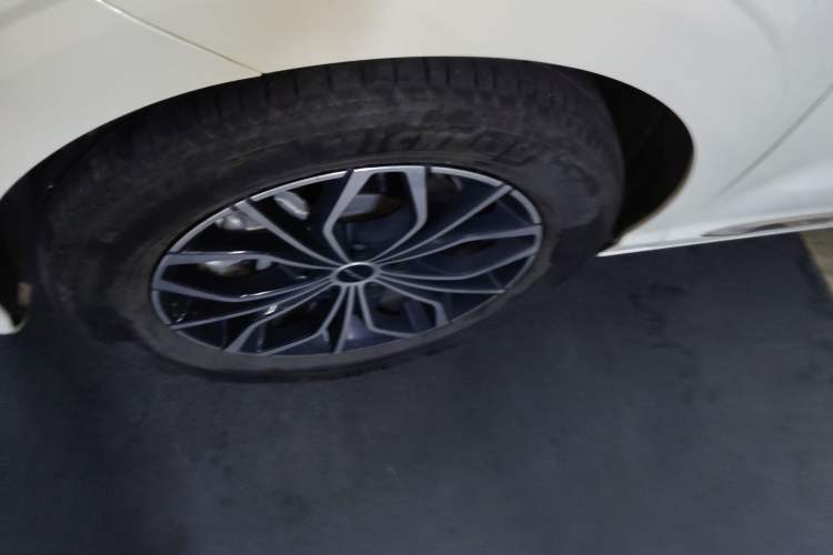 Used Roewe iMAX8 New Energy 2022 Golden Edition
