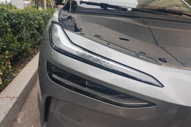 Used ONVO L60 2024 60 kWh Rear-Drive Version