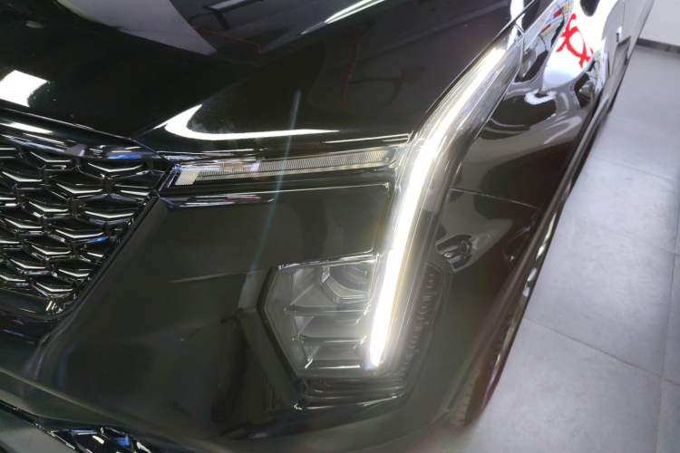 Used Cadillac XT4 2024 28T Two-Wheel-Drive Luxury Version