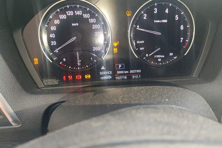 Used BMW 1 Series 2018 118i Sport Design Package Odometer Close Up