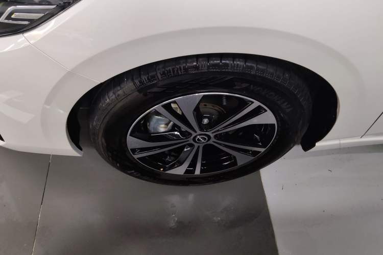 Used Nissan Sylphy 2023 Revised 1.6L CVT Enjoyment Edition Exterior 4