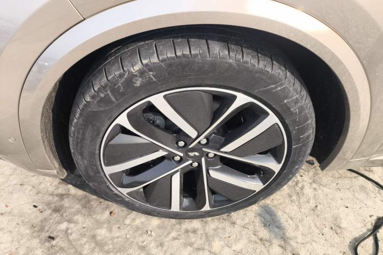 Used Li Auto L9 2022 Max model