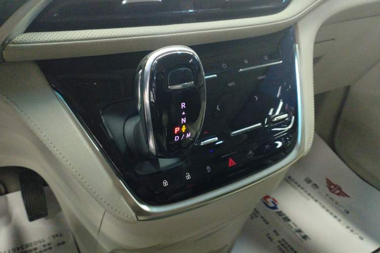 Used Buick GL8 2022 ES Landtrek 653T Comfort Edition