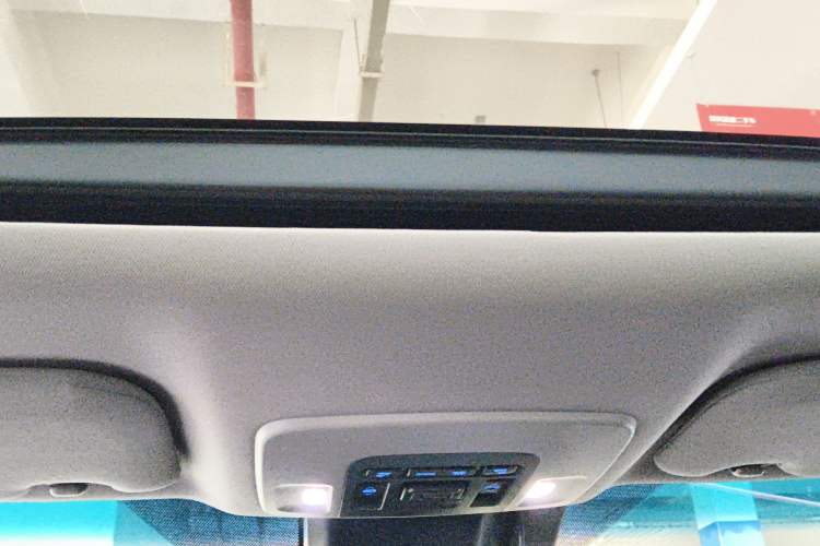 Used Toyota Camry 2021 2.5G Luxury Edition Headliner