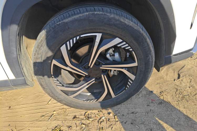 Used Geely Auto Emgrand X7 Sport 2024 1.5TD Smart Connect+