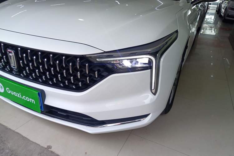 Used Bestune B70 2023 Third Generation 1.5T Automatic Enjoyment Version 70th Anniversary Edition Left Front Headlight