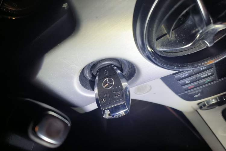 Used Mercedes-Benz GLK-Class 2013 GLK 300 4MATIC Fashion Model